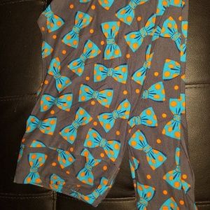 LuLaRoe TC Leggings - Bows and Polka Dots